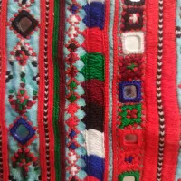 شیرازه میدوزم