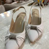 کفش مجلسی سفید|کیف، کفش، کمربند|اندیشه, اندیشه فاز ۲|دیوار