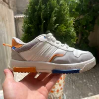 کتونی ادیداس ۳۷