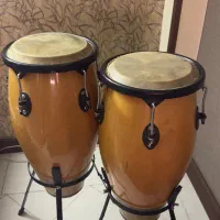 دو لنگه پرکاشن. تومبا