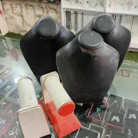 تعدادی مانکن نیم ست دانه ای ۲۰۰۰۰