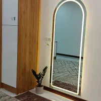 کار در کارگاه آیینه