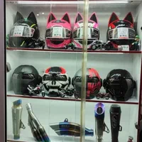 فروش اگزوز قهرمانی کلاه کاسکت پروتکشن|قطعات یدکی و لوازم جانبی|اصفهان, خانه اصفهان|دیوار