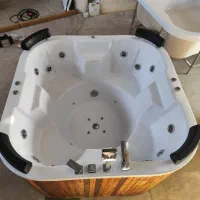 جکوزی چهار نفره اکریلیک ابعاد شکل مختلف آذین اسپا