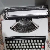 ماشین تحریر لاتین