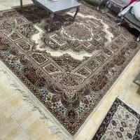 فرش ۹ متری حوض نقره ۷۰۰ شانه در حد نو