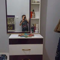 تخت و دراور