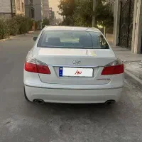 جنسیس ۲۰۰۹صفید صدفی رنگ دار قیمت دوملیاردوصدوهشتاد