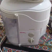 مقداری چینی ویک عدد آبمیوه گیر|ظروف سرو و پذیرایی|بروجرد, |دیوار