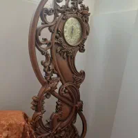 ساعت کنارسالنی شیک چوب