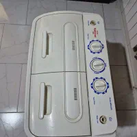 ماشین‌لباسشویی‌دوقلو‌کودک