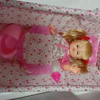 عروسک،تعدادی اسباب بازی