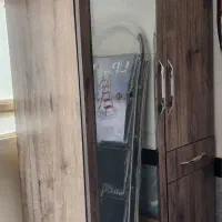 جاکفشی و رخت آویز