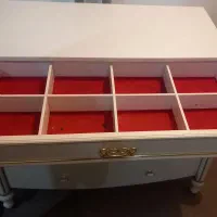 میزآرایشی سفیدطلایی زیبا|بوفه، ویترین، کنسول|اردبیل, |دیوار