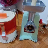 چرخ گوشت و آبمیوه گیری