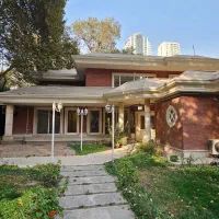 ۱۳۰۰ متر ویلای خاص فرشته + سکونت و مشاغل