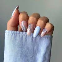 آموزش کاشت ناخن