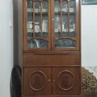 کمد استاده