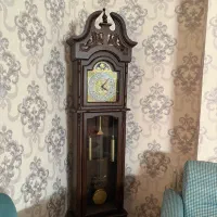 ساعت ایستاده چوبی