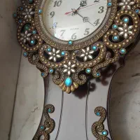 ساعت دیواری کاملا سالم