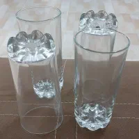 لیوان نیم لیوان میوه خوری