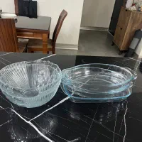 تعدادی ظروف سروبلوری