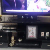 میز تلویزیون شیشه ای ترک شیک بدون خش .ضرب|میز تلویزیون|کردکوی, |دیوار