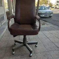 صندلی مدیریت گردون