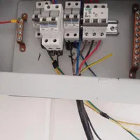 برقکار ساختمان برق کشی صنعتی برقکار تابلو|خدمات پیشه و مهارت|بروجرد, |دیوار