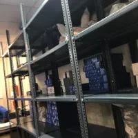 حراج شلف و پایه قفسه تمیز|کتابخانه، شلف، قفسههای دیواری|تهران, شهرک استقلال|دیوار