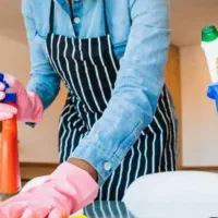 پرستار و نظافتچی