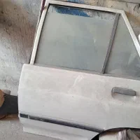 گلگیر جلو پژو405درب عقب پراید سمت چپ