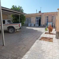 210متر زمین با خانه  روبروی مهدیه بلوار بسیج