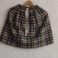 دامن دخترانه