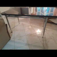 میز ۶ نفره استیل سالم و تمیز