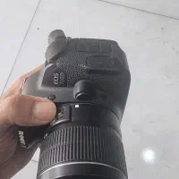 فروش دوربین کنون ۷۰۰دی.    canono 700d