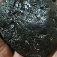 سنگ سیاه براق