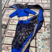 لباس هندی با بدلیجاتش|لباس|اصفهان, ملاصدرا|دیوار
