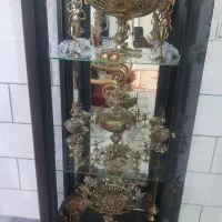 وسایل پذیرایی کامل جنس برنجی|کلکسیون اشیاء عتیقه|اراک, |دیوار