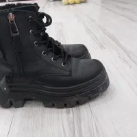 فروش نیم بوت و کفش شیک...سالم