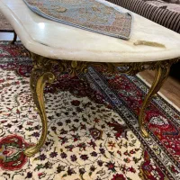میز برنز طرح دار ارتفاع ۴۵سنگ مرمرش مرغوب