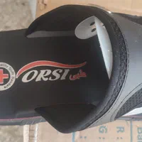 دمپایی|کیف، کفش، کمربند|اصفهان, باتون|دیوار