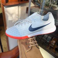 کتونی‌نایک‌اورجینال مخصوص فوتسال|کیف، کفش، کمربند|تهران, پامنار|دیوار