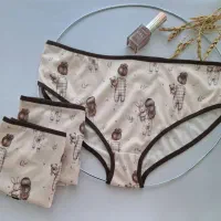 لباس زیر|لباس|رشت, توشیبا|دیوار