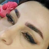 لیفت ولمینت مژه وابرو و کاشت هیدن