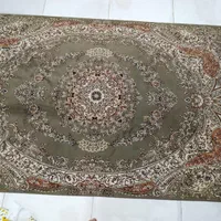 فرش 4متری کاملا سالم ب علت نداشتن جا میفروشم|فرش|رشت, جماران|دیوار