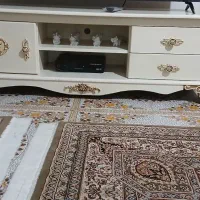 زیر تلویزیون