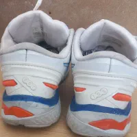 کتانی asics شماره ۴۲ استوک خارجی|کیف، کفش، کمربند|ایوان, |دیوار