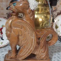 مجسمه چوبی قدیمی