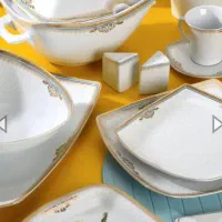 سرویس چینی ۱۲نفره مناسب جهزیه